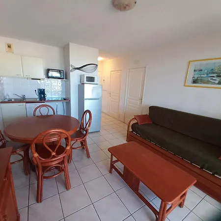 Les Calanques Du Parc Апартаменты *