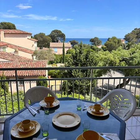 Les Calanques Du Parc * Фрежюс