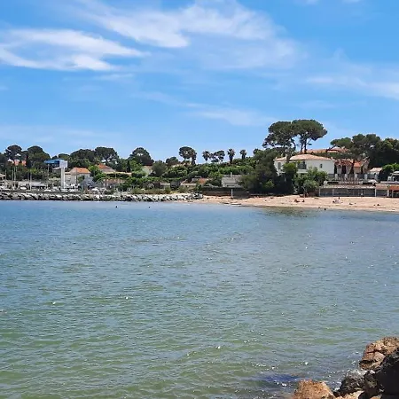 Les Calanques Du Parc Апартаменты *