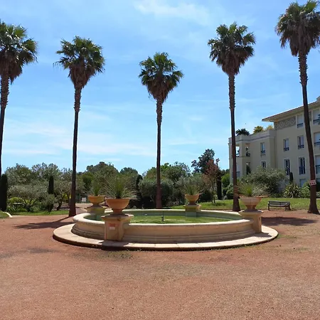Les Calanques Du Parc Apartment Frejus